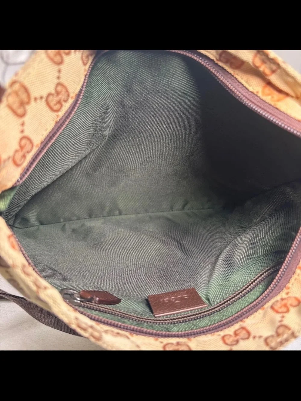 Gucci classic gg